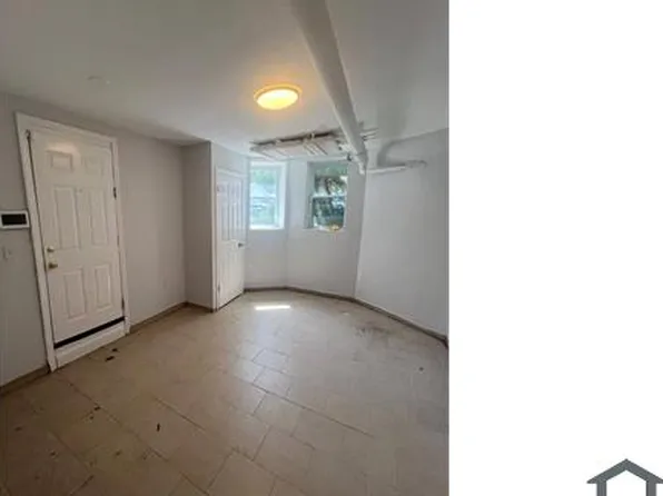 4 Eaton Pl, East Orange, NJ