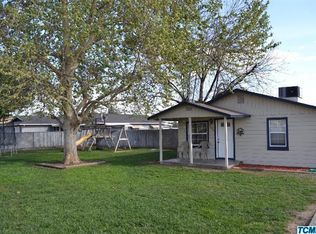 693 W La Vida Ave, Porterville, CA 93257