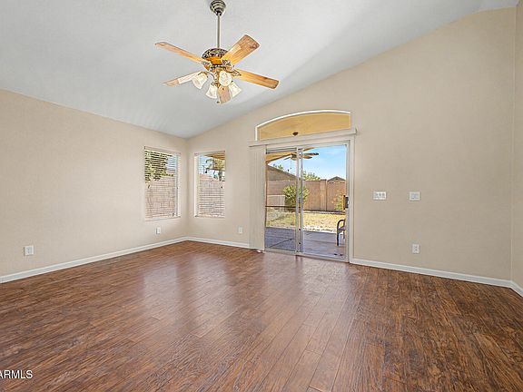 5th image of 3311 E San Angelo Ave