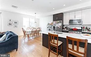2006 Frankford Ave #10-301 — Photo 2
