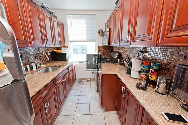 Rented by Highline Residential | media 12