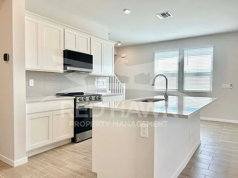 17307 W Villa Chula Ln — Photo 7