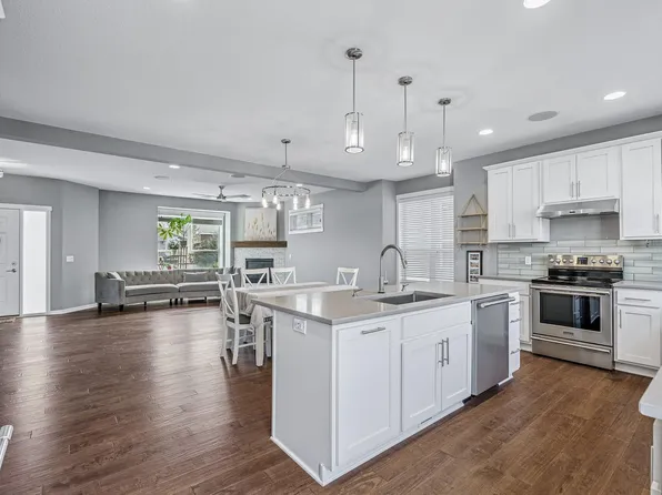 36 E 125th St, Burnsville, MN 55337