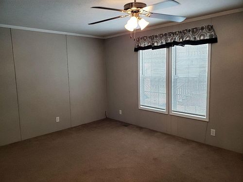 4th image of 1953 White Oak Ln