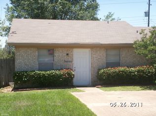 3610 Forestwood Dr #B, Bryan, TX 77801