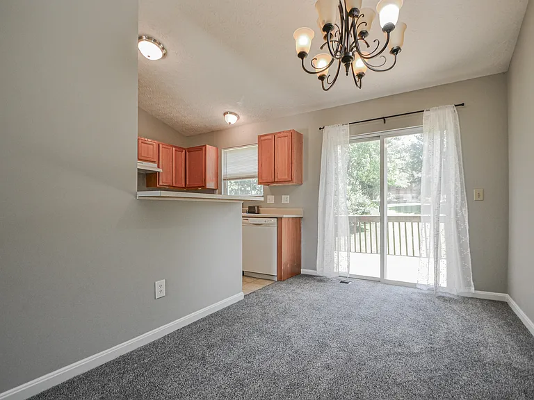 2691 Mary Jane Ct — Photo 9