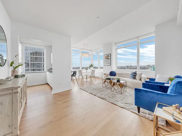 100 Riverside Blvd APT 31D, New York, NY 10069