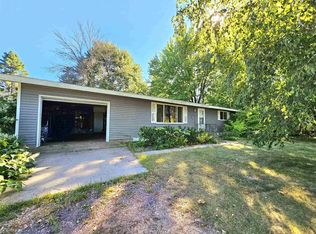 W3171 Evergreen Ln, Montello, WI 53949