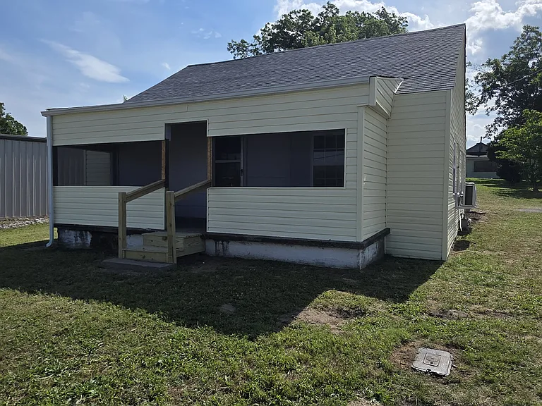 311 N Ingram Rd — Photo 7