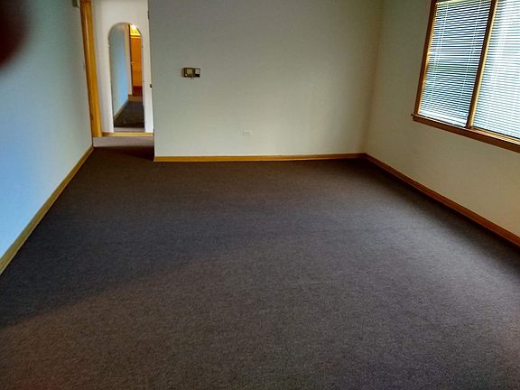 4th image of 3145 N Nordica Ave
