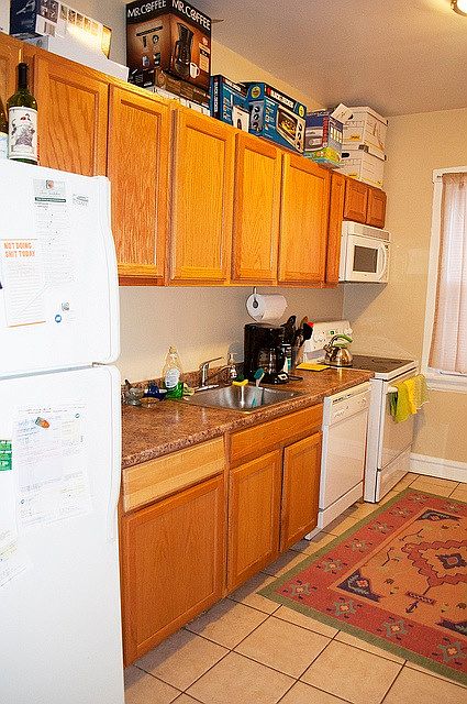 1st image of 1588 Oak Ave APT 1