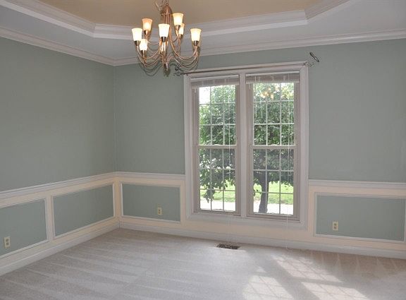3rd image of 3111 N Lake Ct