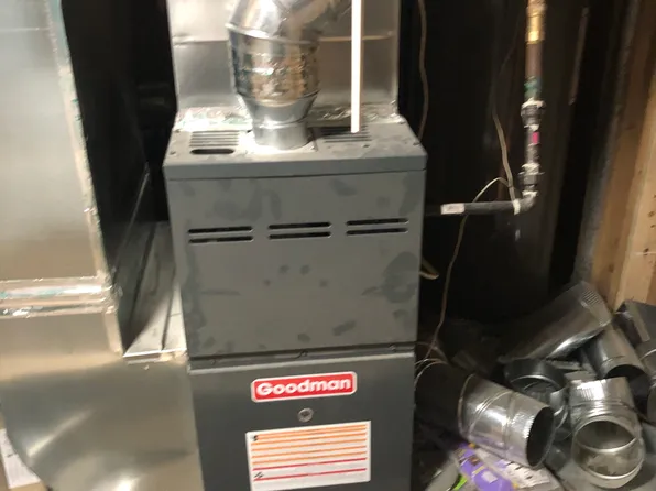 198-200 Leyfred Ter, Springfield, MA 01108