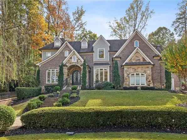 2140 Meadowcliff Dr, Atlanta, GA 30345