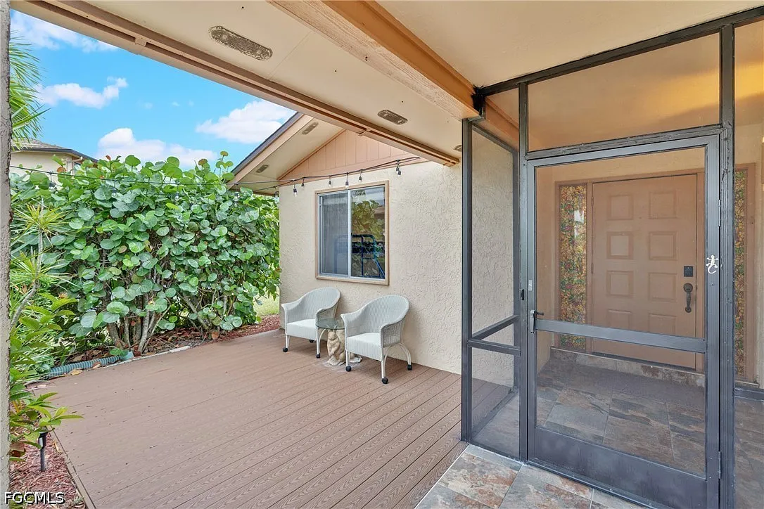 2 bed, 2.0 bath, 1153 sqft, $2,000 — Photo 3