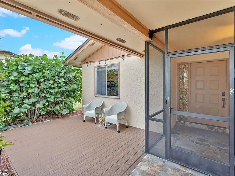 6511 Royal Woods Dr — Photo 3