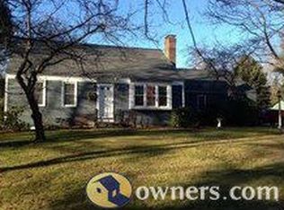 12 Wiggins Pond Ln, Kennebunk, ME 04043