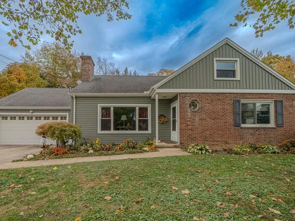 1826 Morrison Rd, Fremont, OH 43420