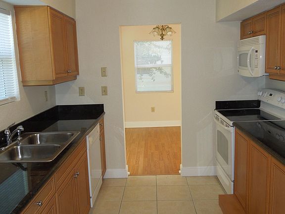 5th image of 707 6th Ave S APT 5201