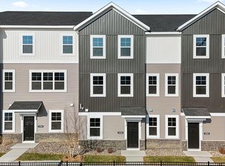1523 Trellis Ln, West Saint Paul, MN 55118