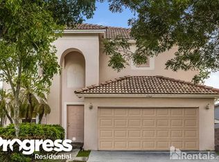 11421 SW 20th St, Hollywood, FL 33025