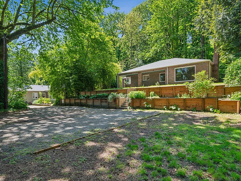 4510 SE Aldercrest Rd — Photo 19