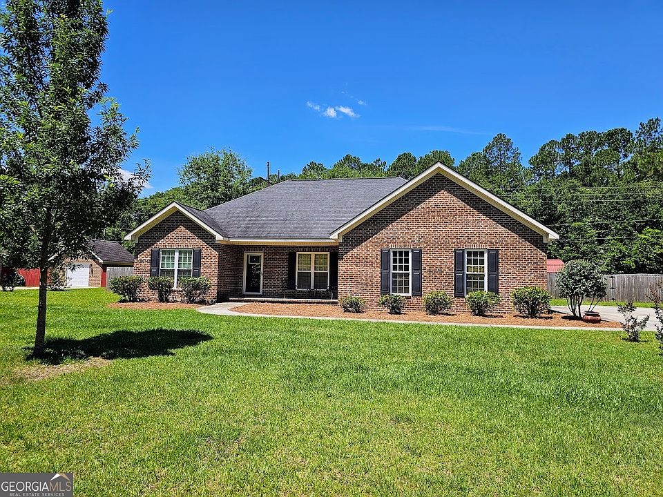 1st image of 123 Sweet Briar Trl