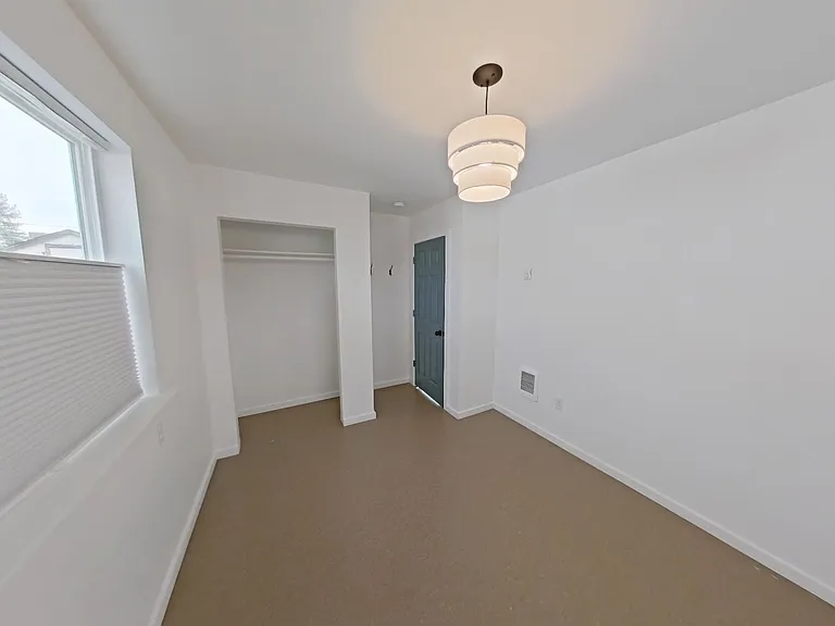 622 NW Fairmont St — Photo 11