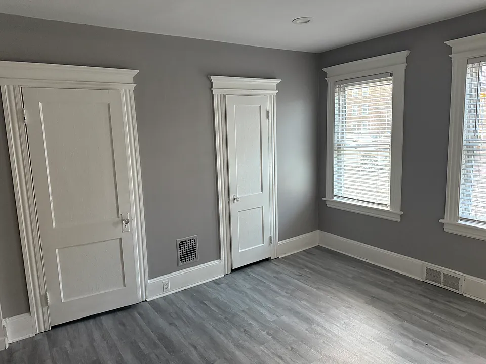 26 Churchill St #24