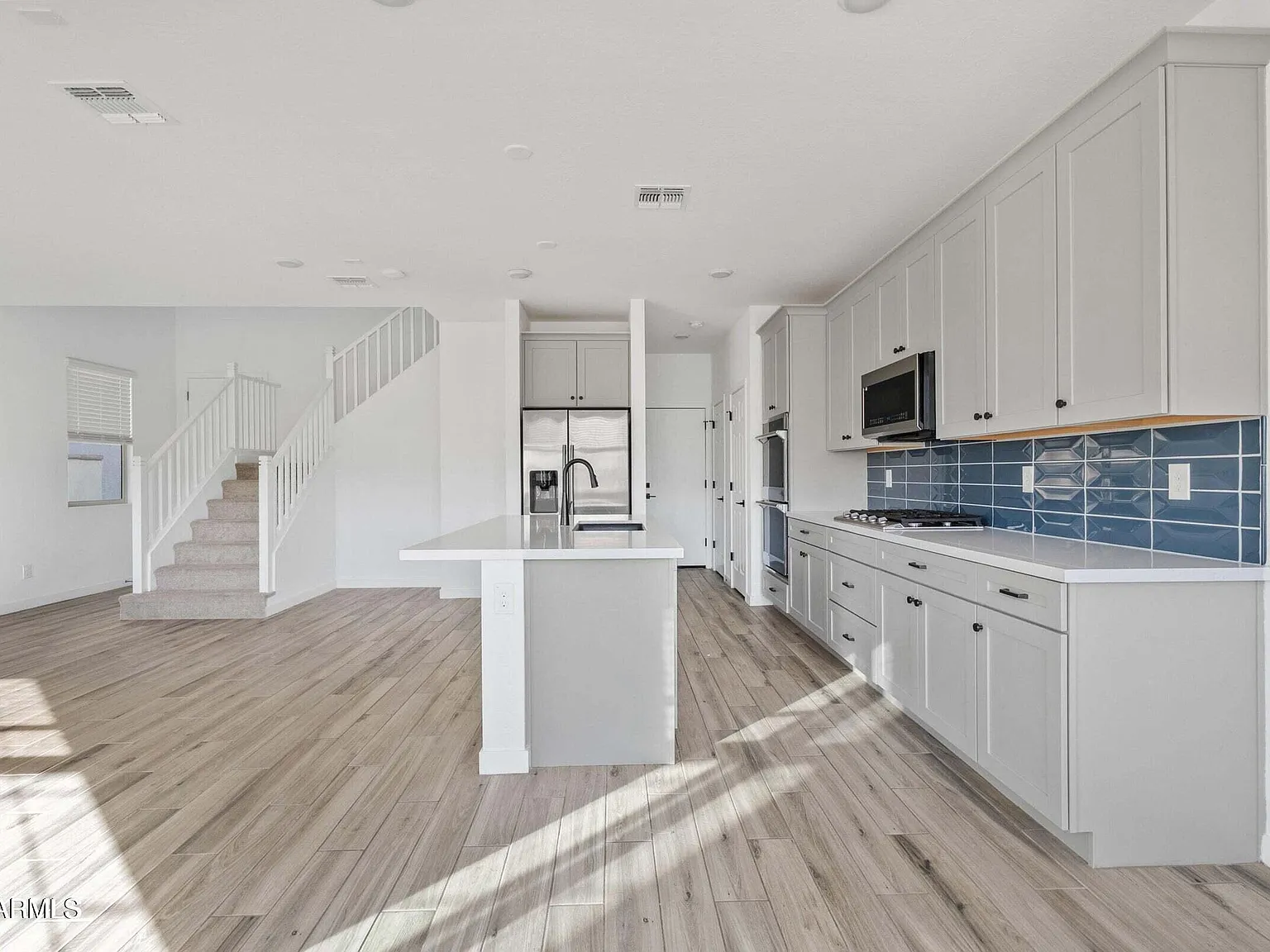 3 bed, 2.5 bath, 1678 sqft, $2,450 — Photo 3