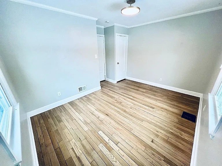 1600 Waltham Rd #B — Photo 11