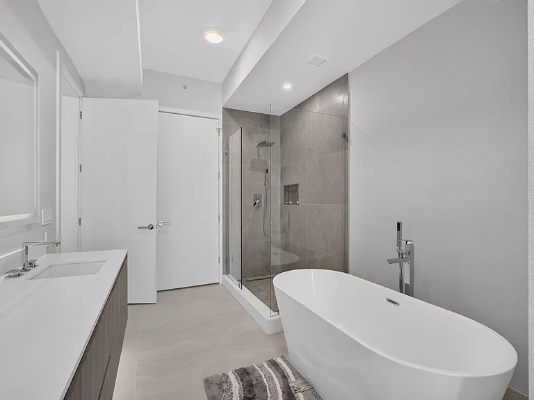 220 Lake Shore Dr #1702 — Photo 16