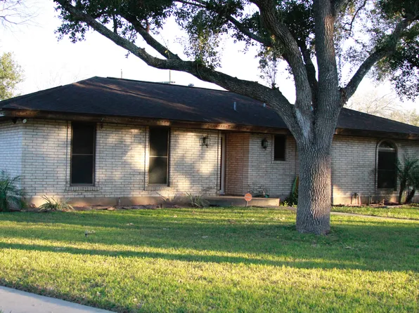 1101 Elizabeth Ave, Kingsville, TX 78363