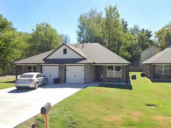 304 SE 4th St Unit B, Pryor, OK 74361