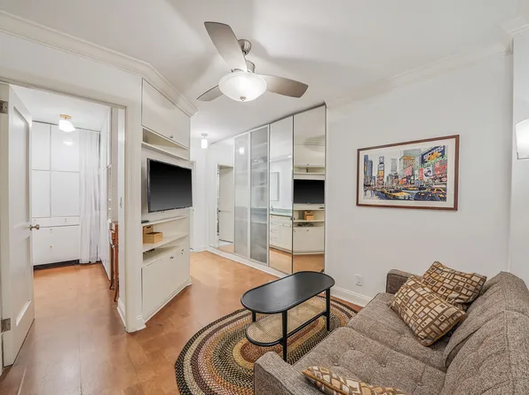 460 East 79th Street image 28 of 32