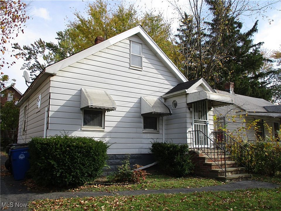 1st image of 3871 E 142nd St