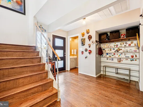 7614 Carteret Rd, Bethesda, MD 20817