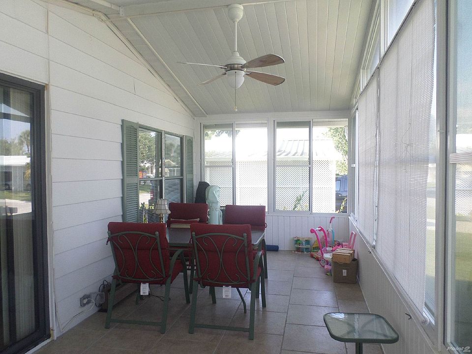 SPACIOUS, TILED, RELAX!