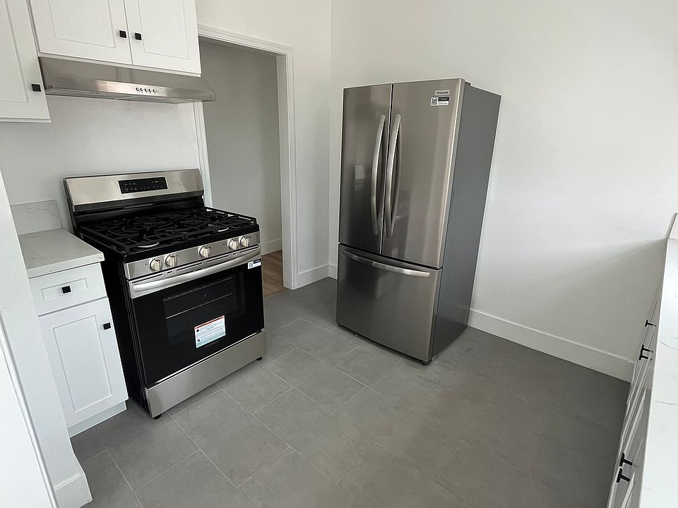 1st image of 1044 N Townsend Ave #1/2