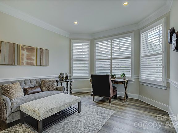 4th image of 45325 Misty Bluff Dr