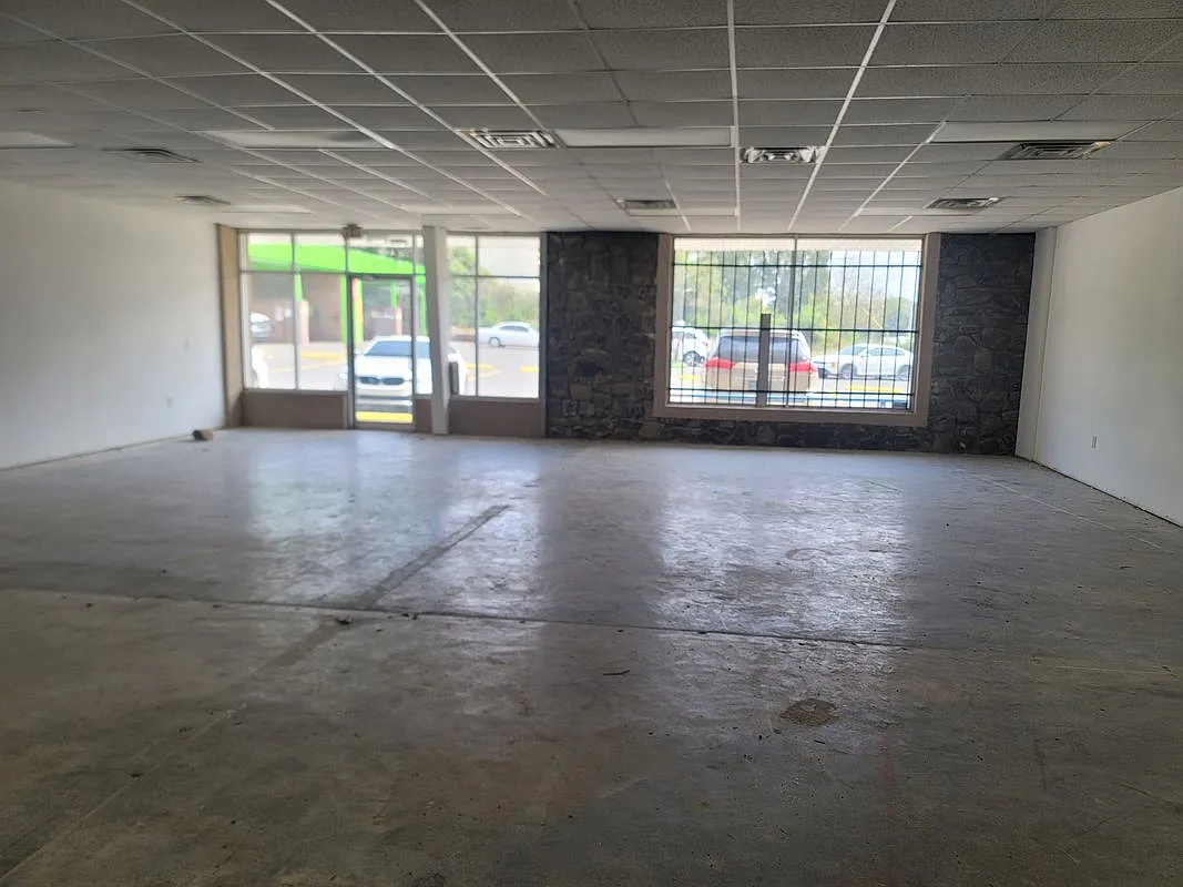 1 bed, 2.0 bath, 1370 sqft, $1,600 — Photo 2
