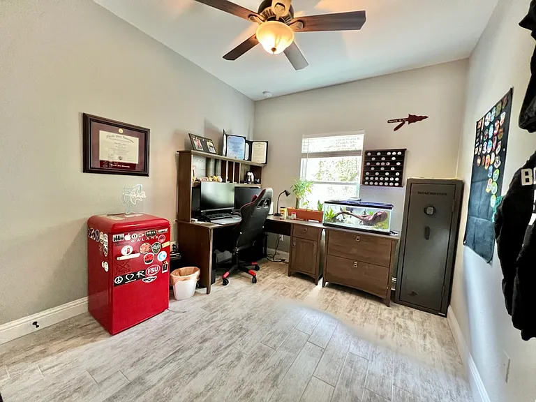 2100 Pomegranate Ct — Photo 11
