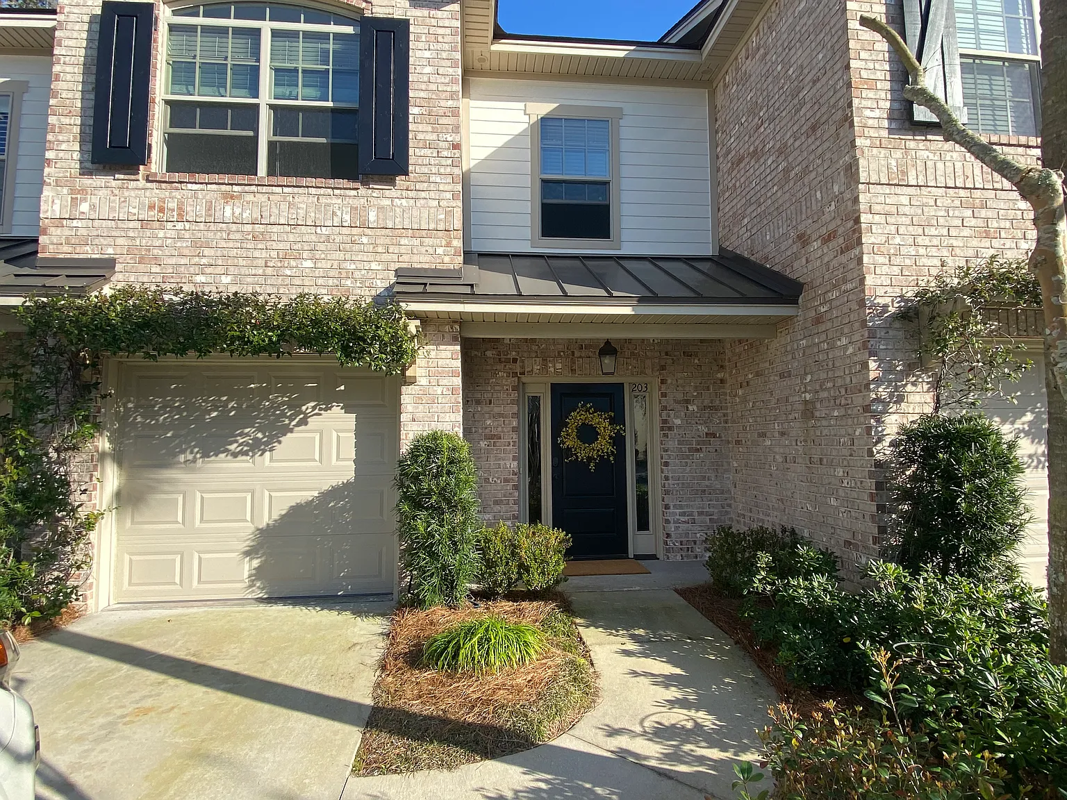 3 bed, 2.5 bath, 1772 sqft, $3,490 — Photo 1