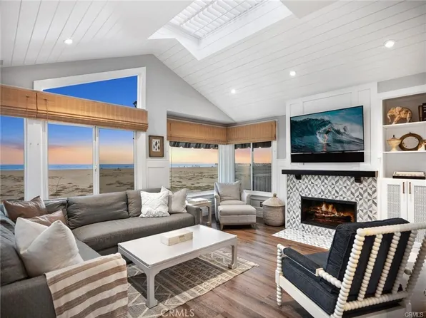 1119 E Balboa Blvd APT A, Newport Beach, CA 92661