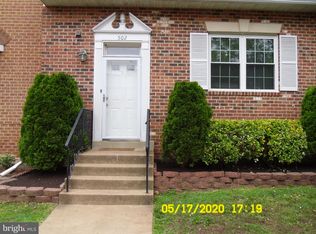 502 Beacon Dr, Sterling, VA 20164