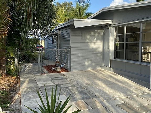5th image of 129 Yucatan Drive