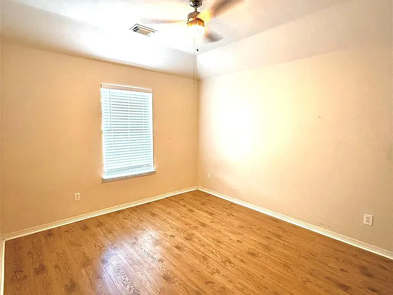 2207 Donrel Way — Photo 11