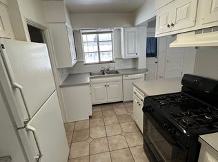 1895 S Madison St, Denver, CO 80210