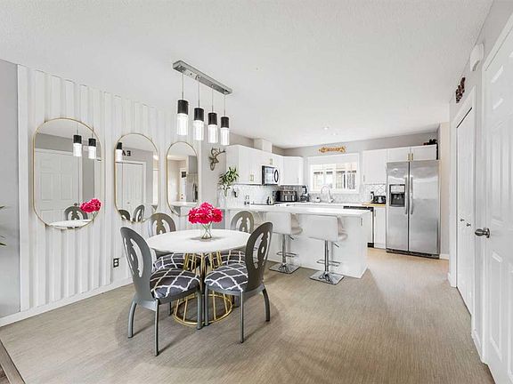 5th image of 71 SE Sunset Rd