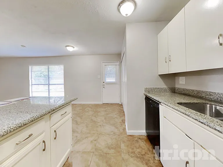 5030 Ridgecreek Dr — Photo 7
